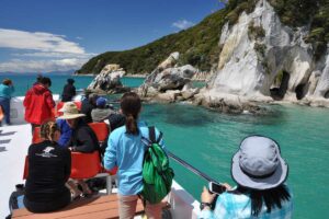 kaiteriteri Abel Tasman cruise guided trips to New Zealand