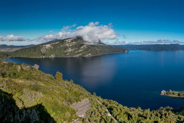 Lake Waikaremoana Walk new zealand hiking holidays